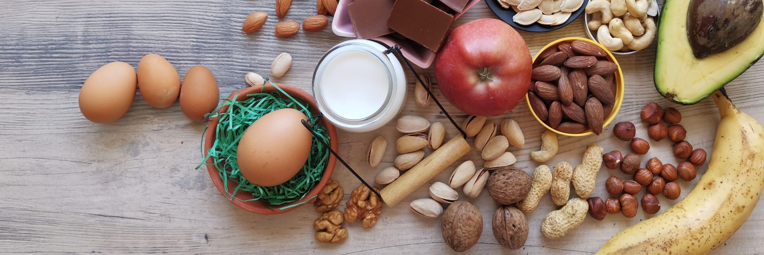 The Ultimate Guide to Mood-Boosting Foods: Eat Your Way to Happiness